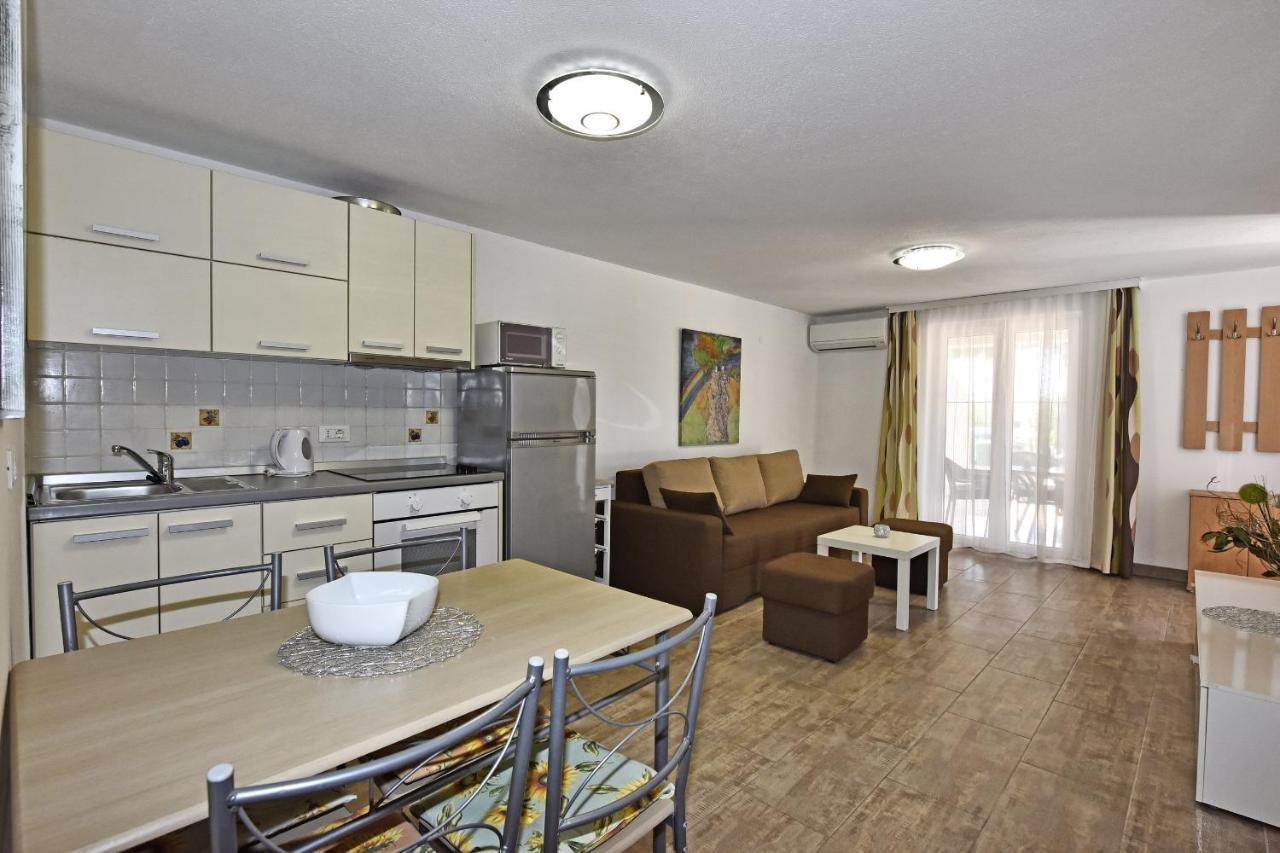 Tomic Apartman *