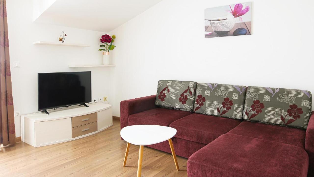Tomic Apartman *