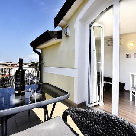 Tomic Apartments Porec Exterior photo