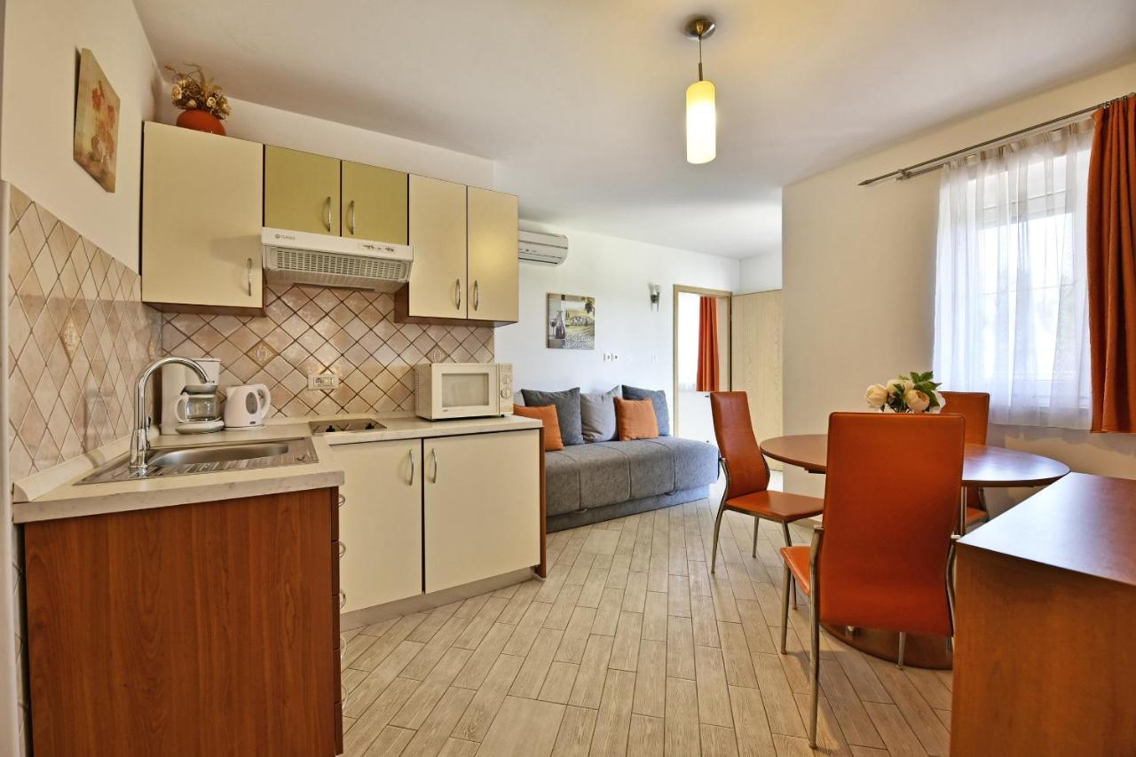 Tomic Apartment *