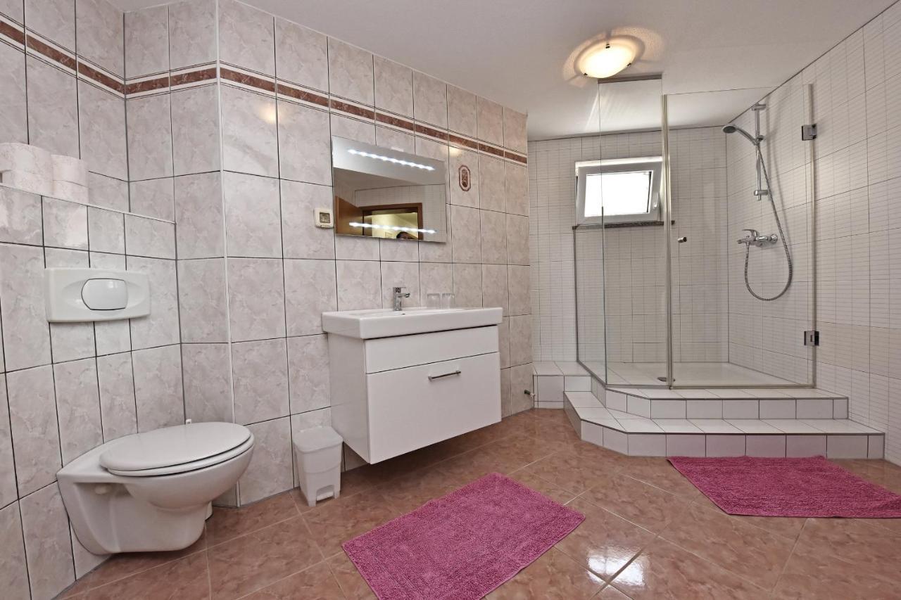 Apartment Tomic *