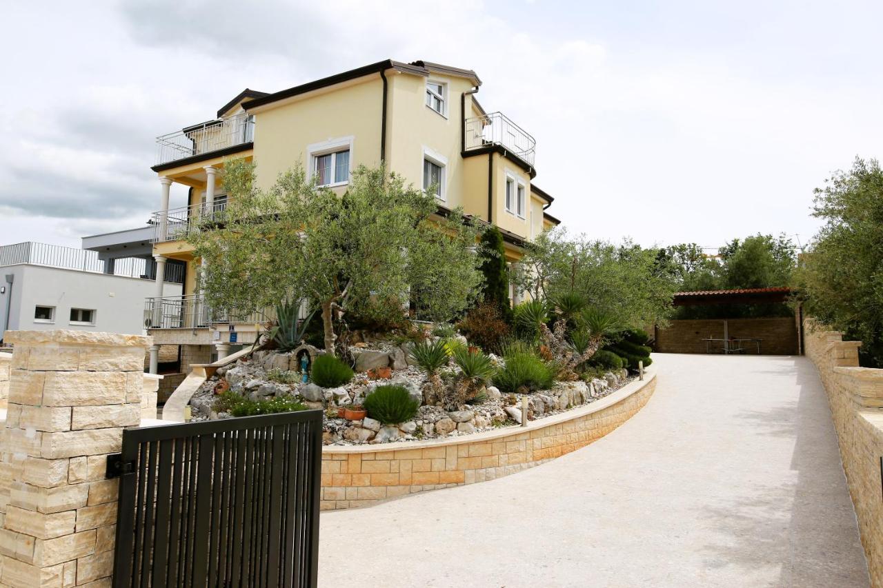 Apartment Tomic