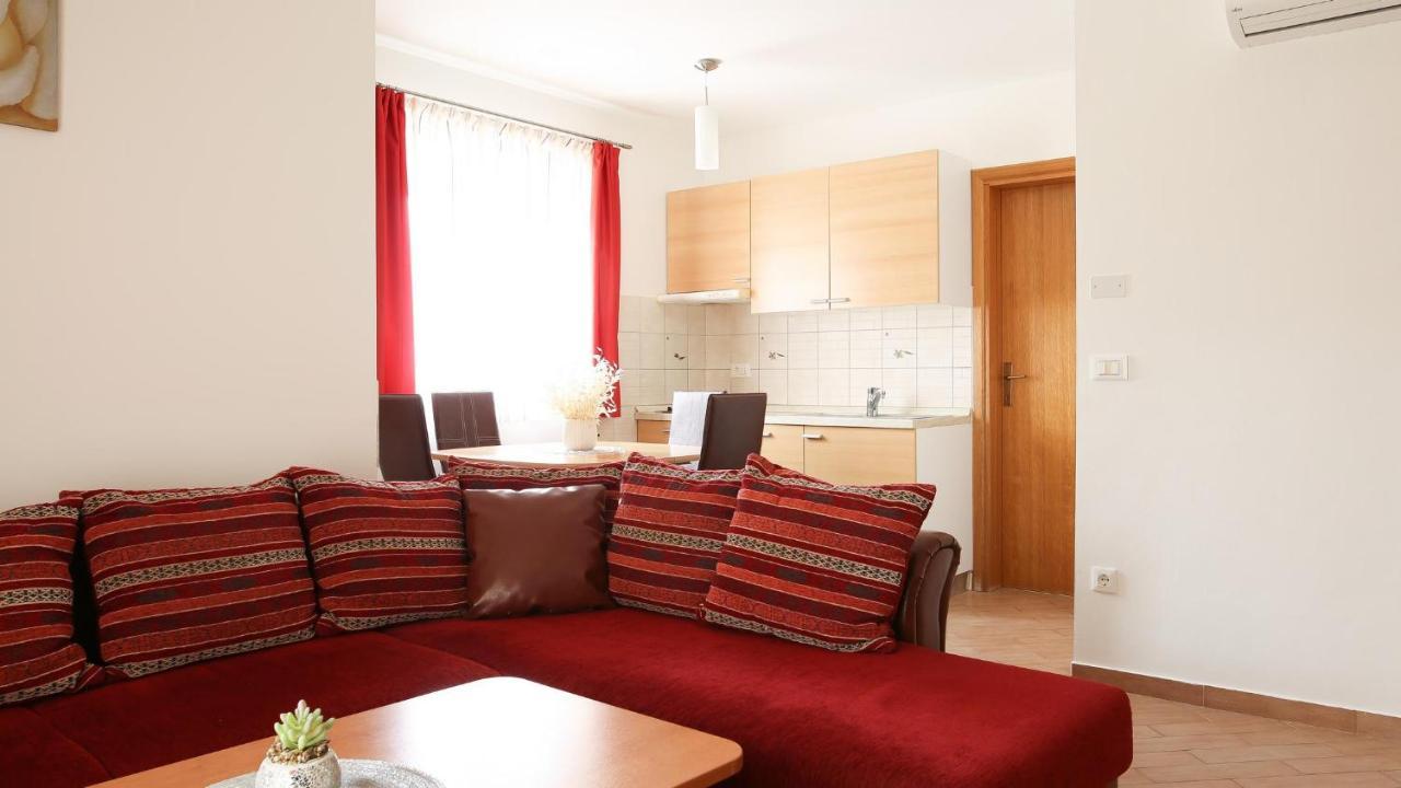 Apartment Tomic