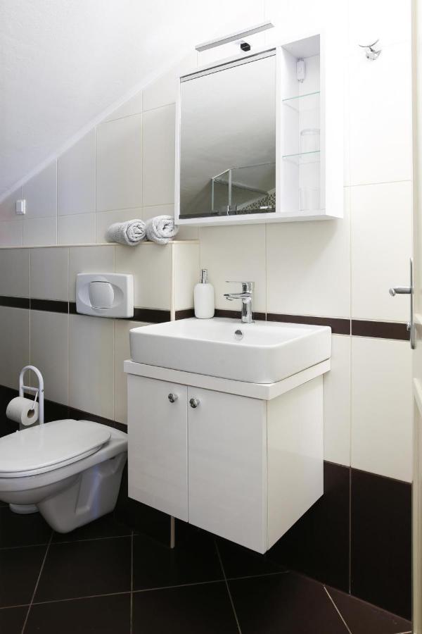 Tomic Apartment *