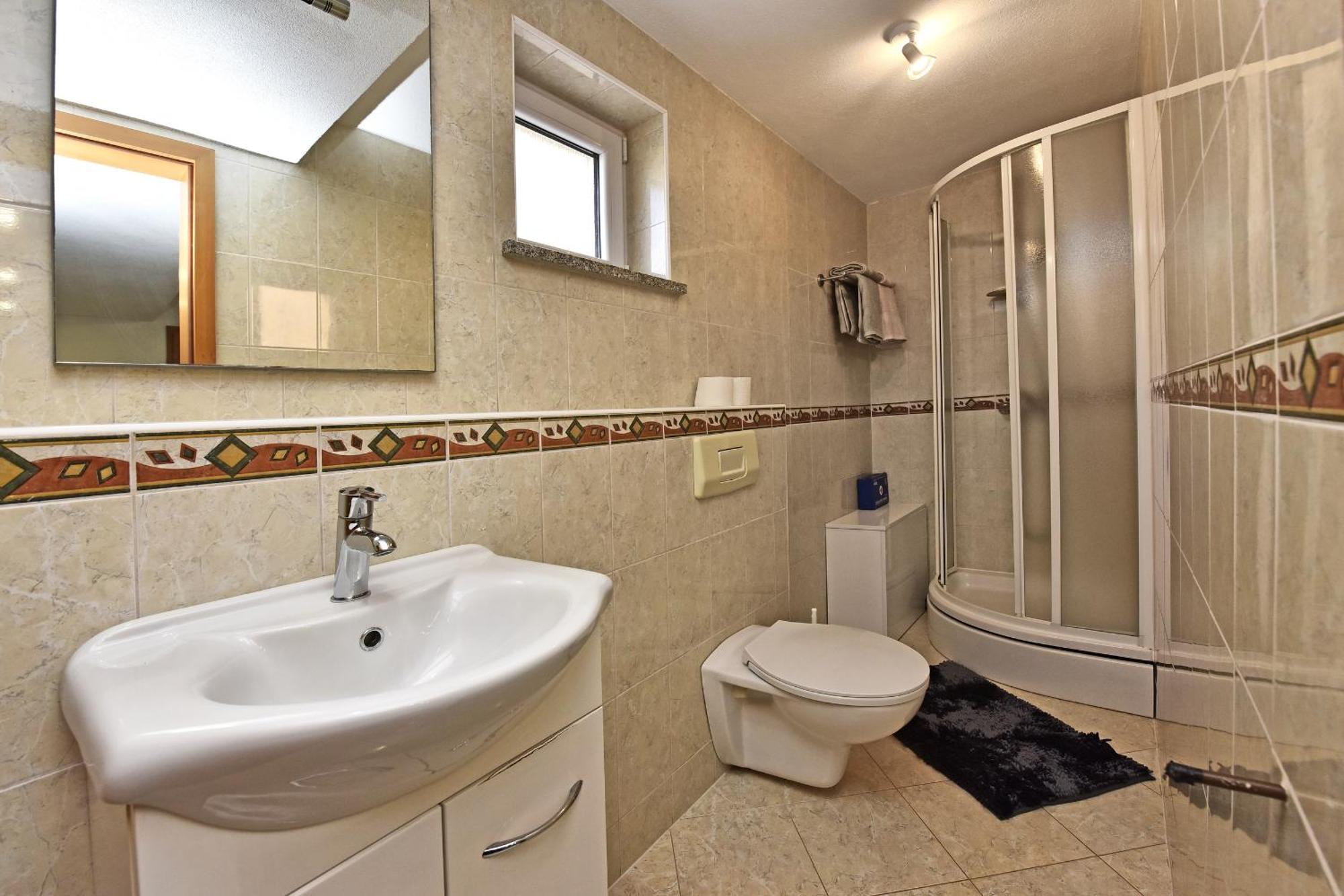 Tomic Apartment *